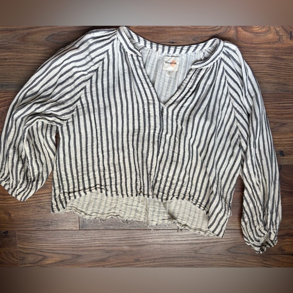 Neve and Hawk (Longway California) NWOT gauze cropped top- size small striped